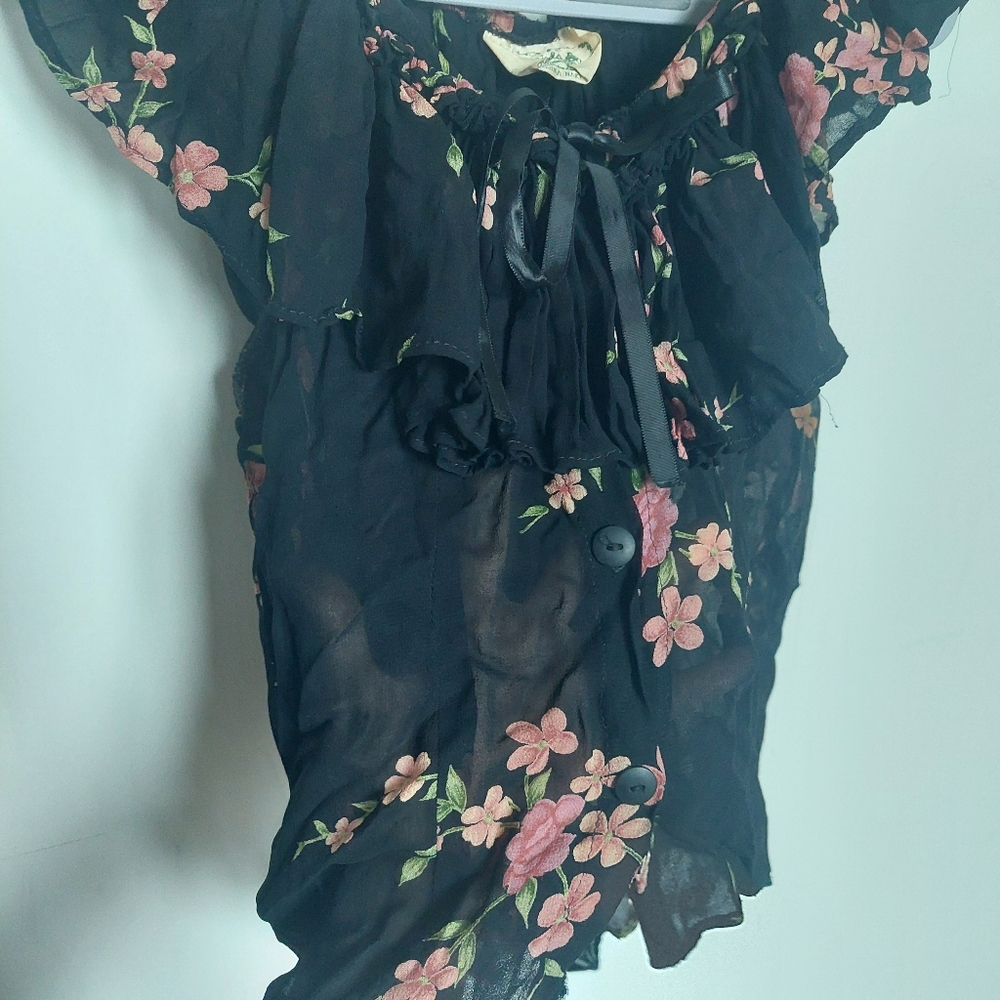 Feminine Boho Style Flowy Top Size Small - Picture 4 of 6